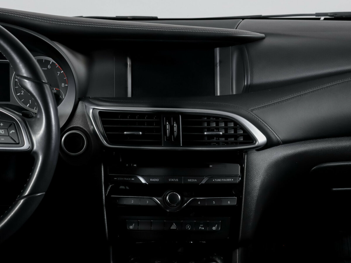 Б/У Инфинити QX30 2017 года. Фото: #10