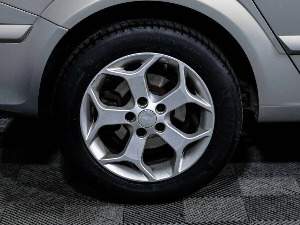 Б/У Опель Астра 2007 года. Фото: #11