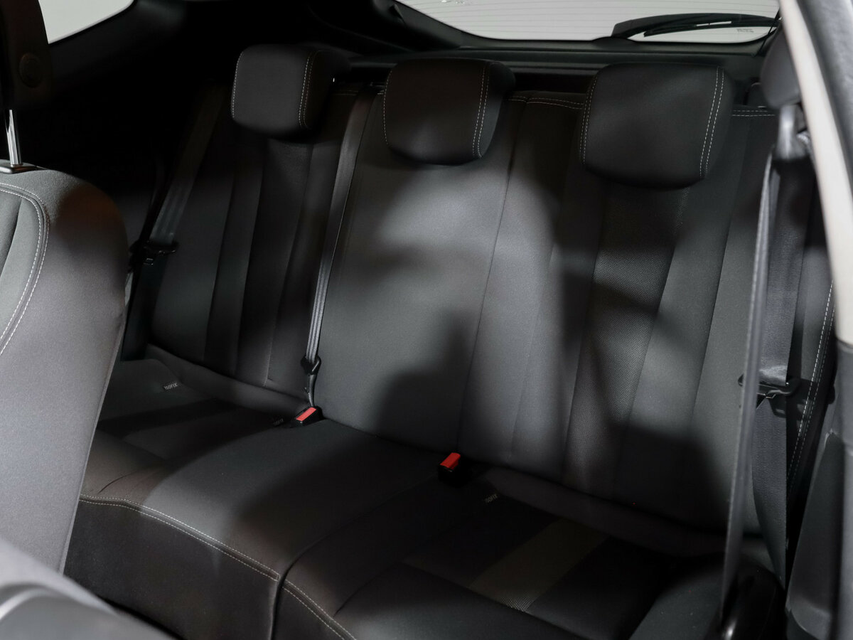 Б/У Рено Меган 2011 года. Фото: #7