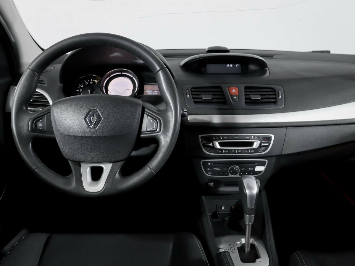 Б/У Рено Меган 2011 года. Фото: #9