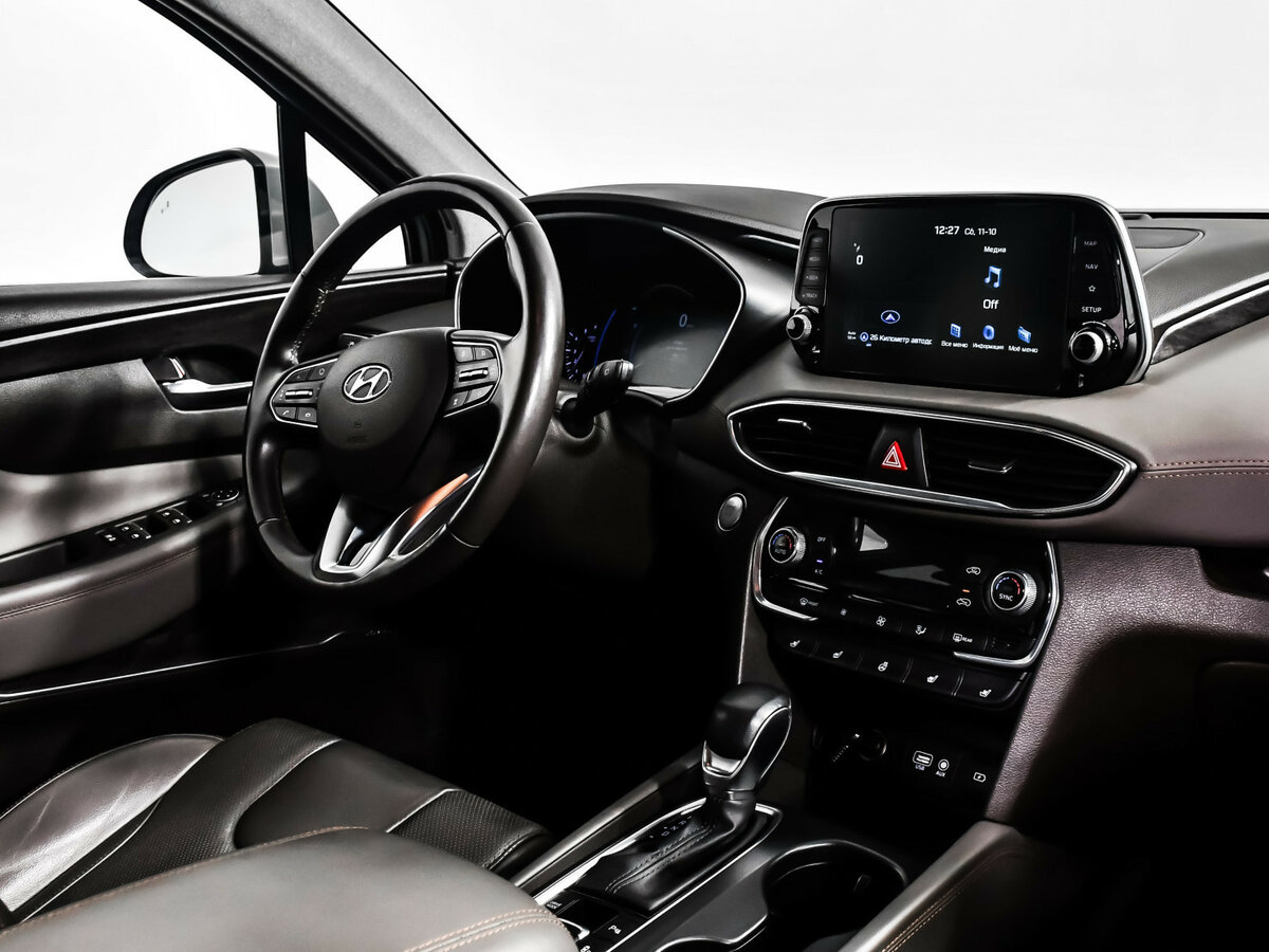 Б/У Хендай Санта Фе 2018 года. Фото: #9