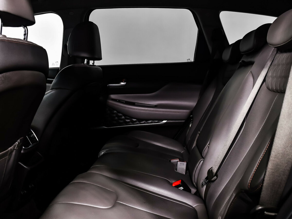 Б/У Хендай Санта Фе 2018 года. Фото: #12