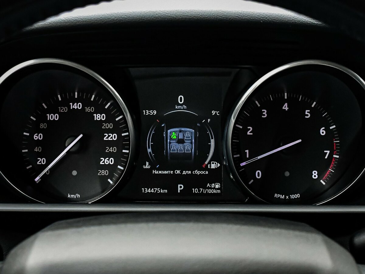 Б/У Лэнд Ровер Рэнж Ровер Спорт 2017 года. Фото: #9