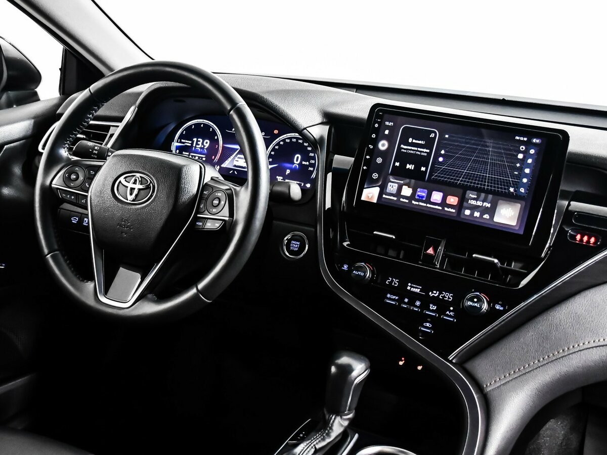 Б/У Тойота Камри 2023 года. Фото: #6