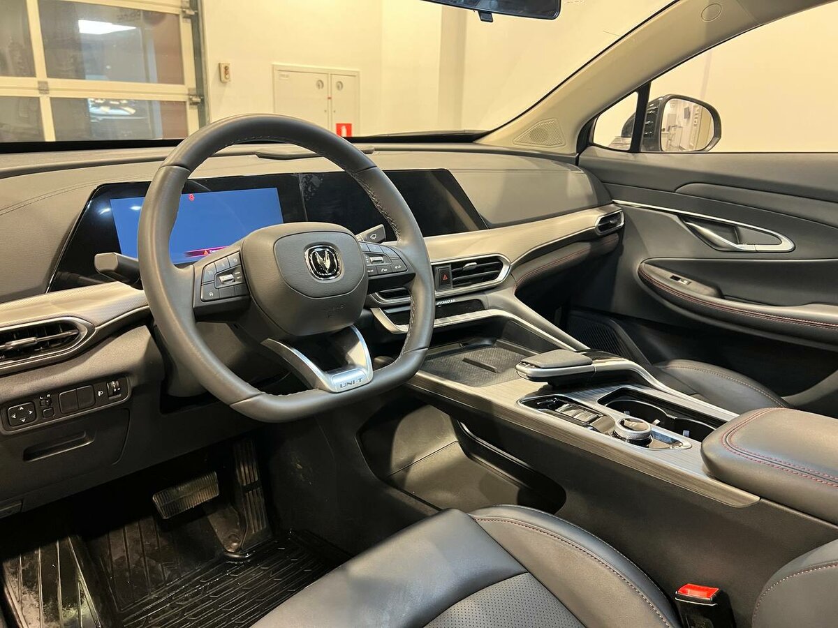 Б/У Чанган УНИ-Т 2023 года. Фото: #6