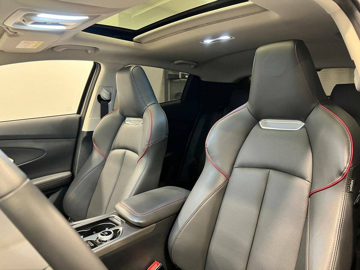 Б/У Чанган УНИ-Т 2023 года. Фото: #8