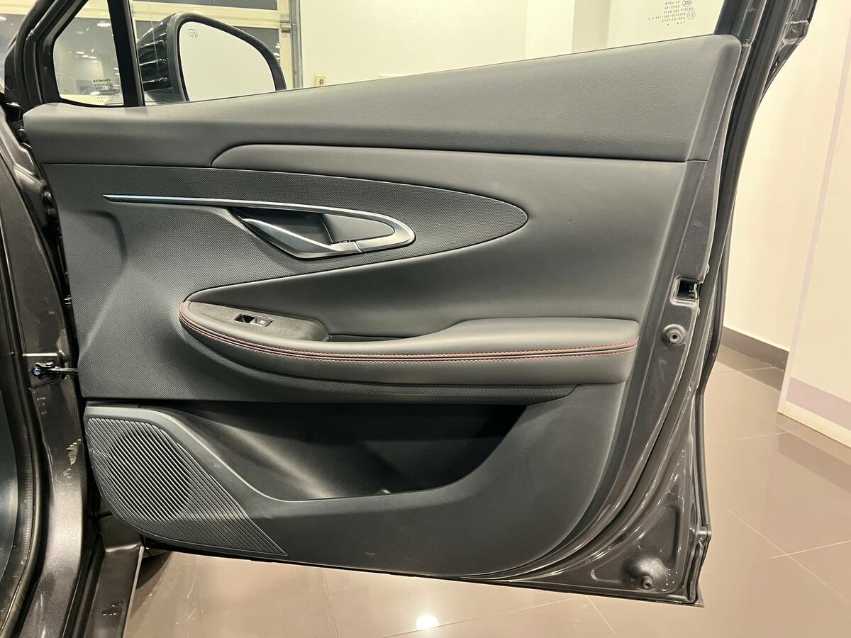 Б/У Чанган УНИ-Т 2023 года. Фото: #11