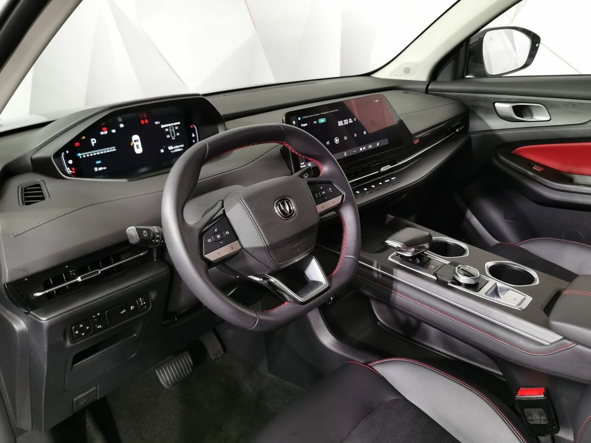 Б/У Чанган UNI-S (CS55 Plus) 2024 года. Фото: #12