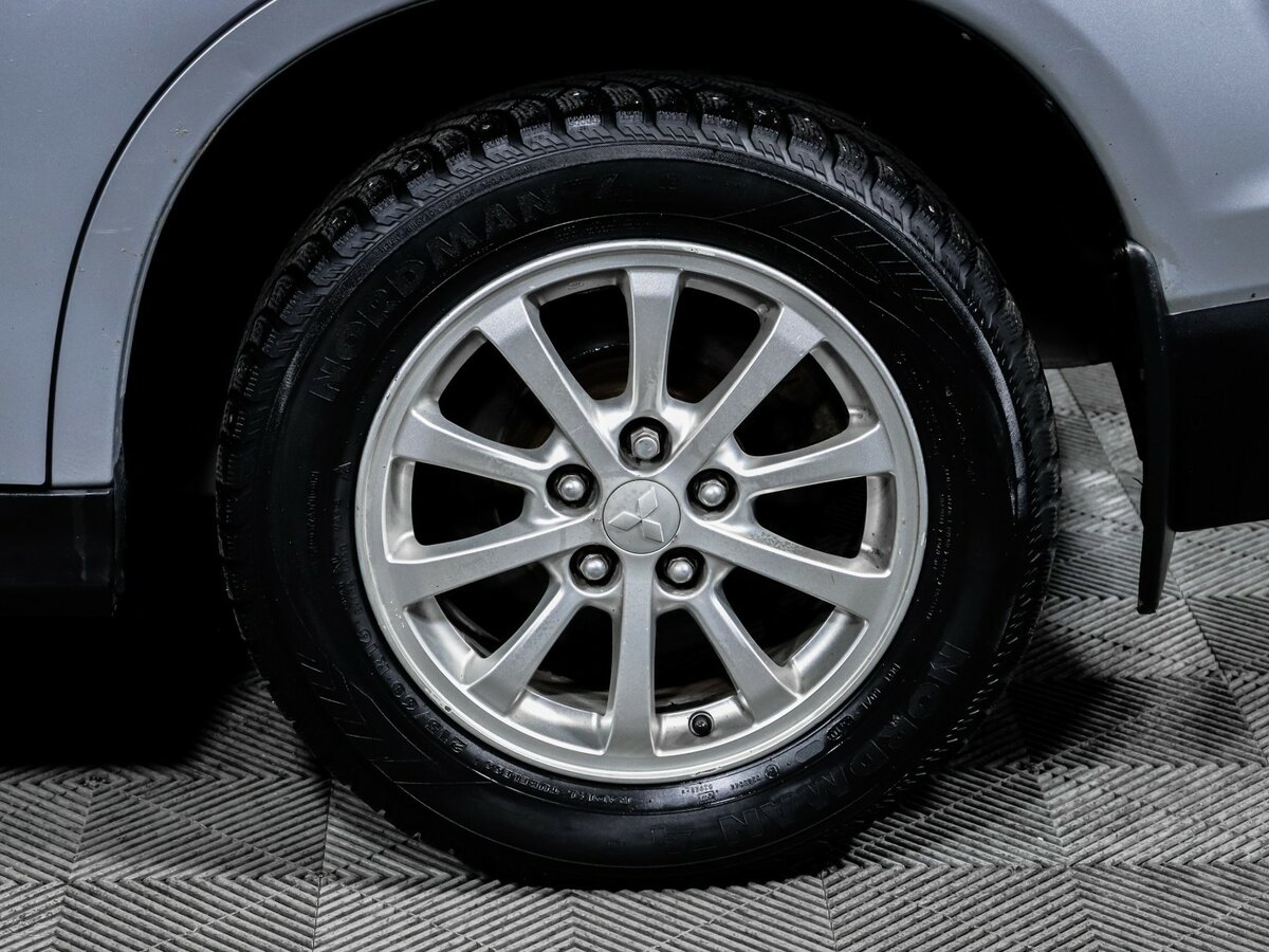 Б/У Митсубиши АС-Икс 2011 года. Фото: #11