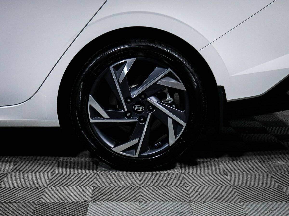 Б/У Хендай Елантра 2024 года. Фото: #11