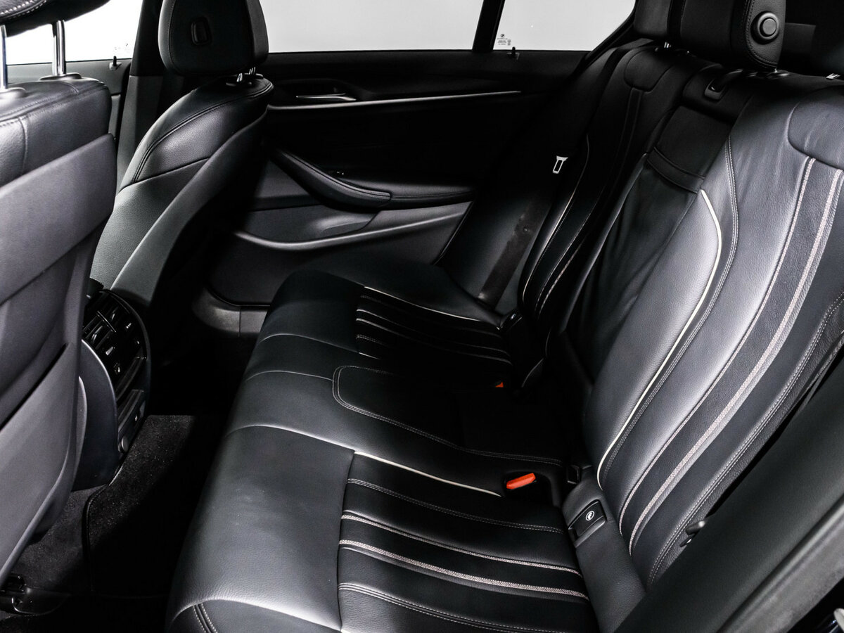 Б/У БМВ 5 серии 2021 года. Фото: #9