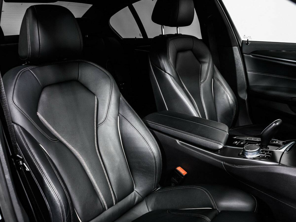 Б/У БМВ 5 серии 2021 года. Фото: #14