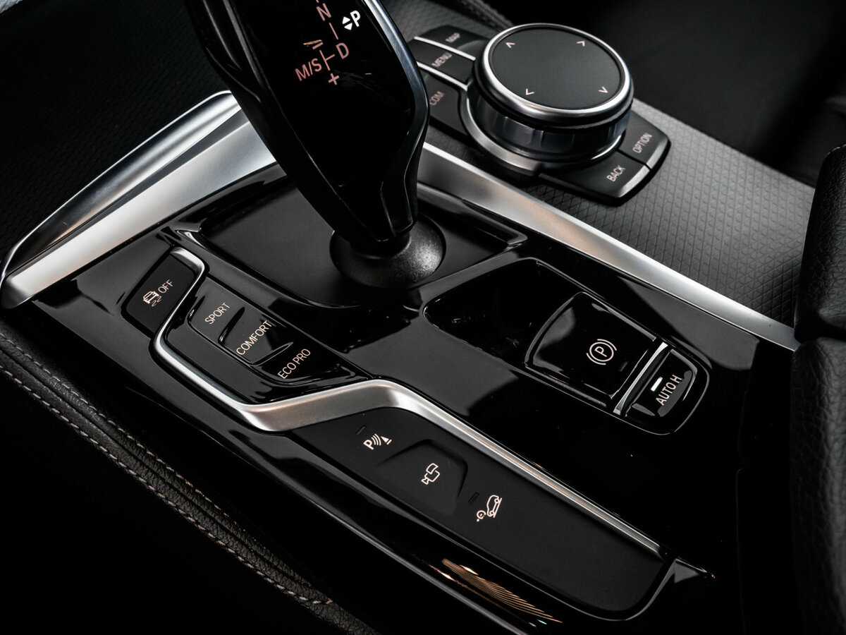 Б/У БМВ 5 серии 2021 года. Фото: #22