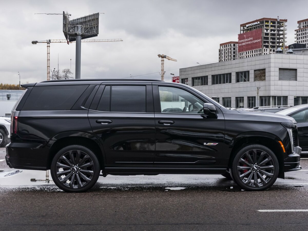 Б/У Кадиллак Escalade-V 2025 года. Фото: #5