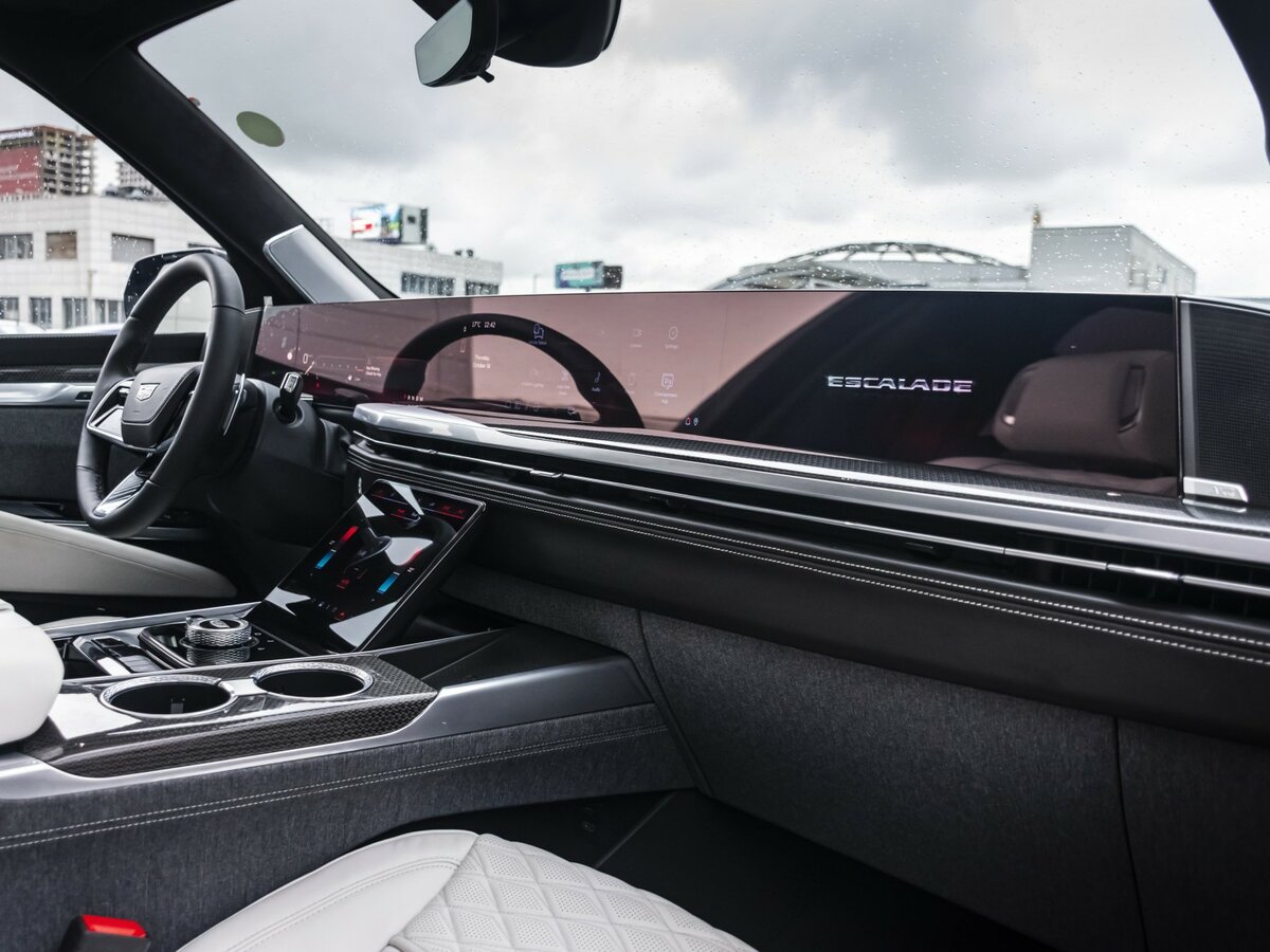 Б/У Кадиллак Escalade-V 2025 года. Фото: #11