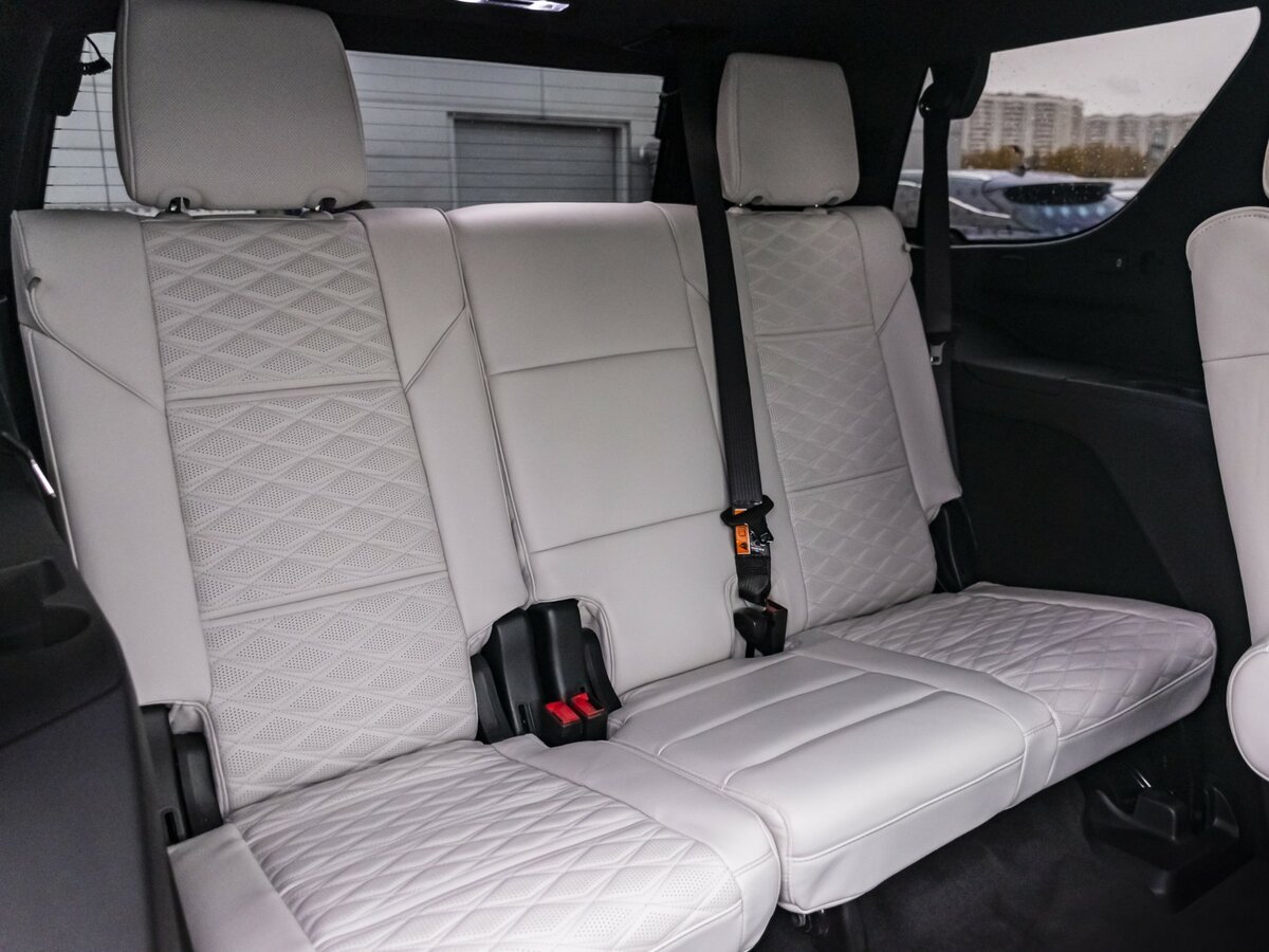 Б/У Кадиллак Escalade-V 2025 года. Фото: #14