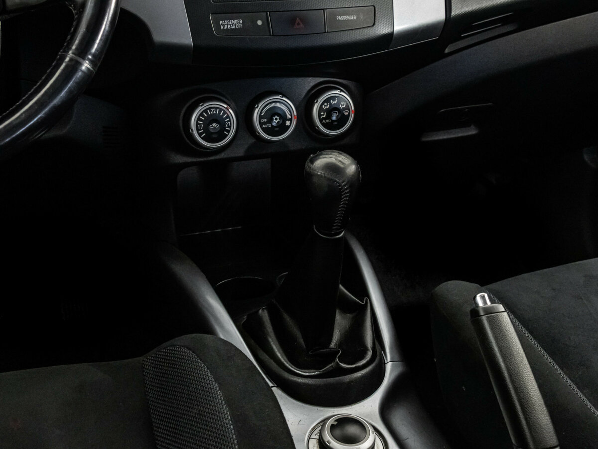 Б/У Митсубиши Оутлэндер 2007 года. Фото: #8