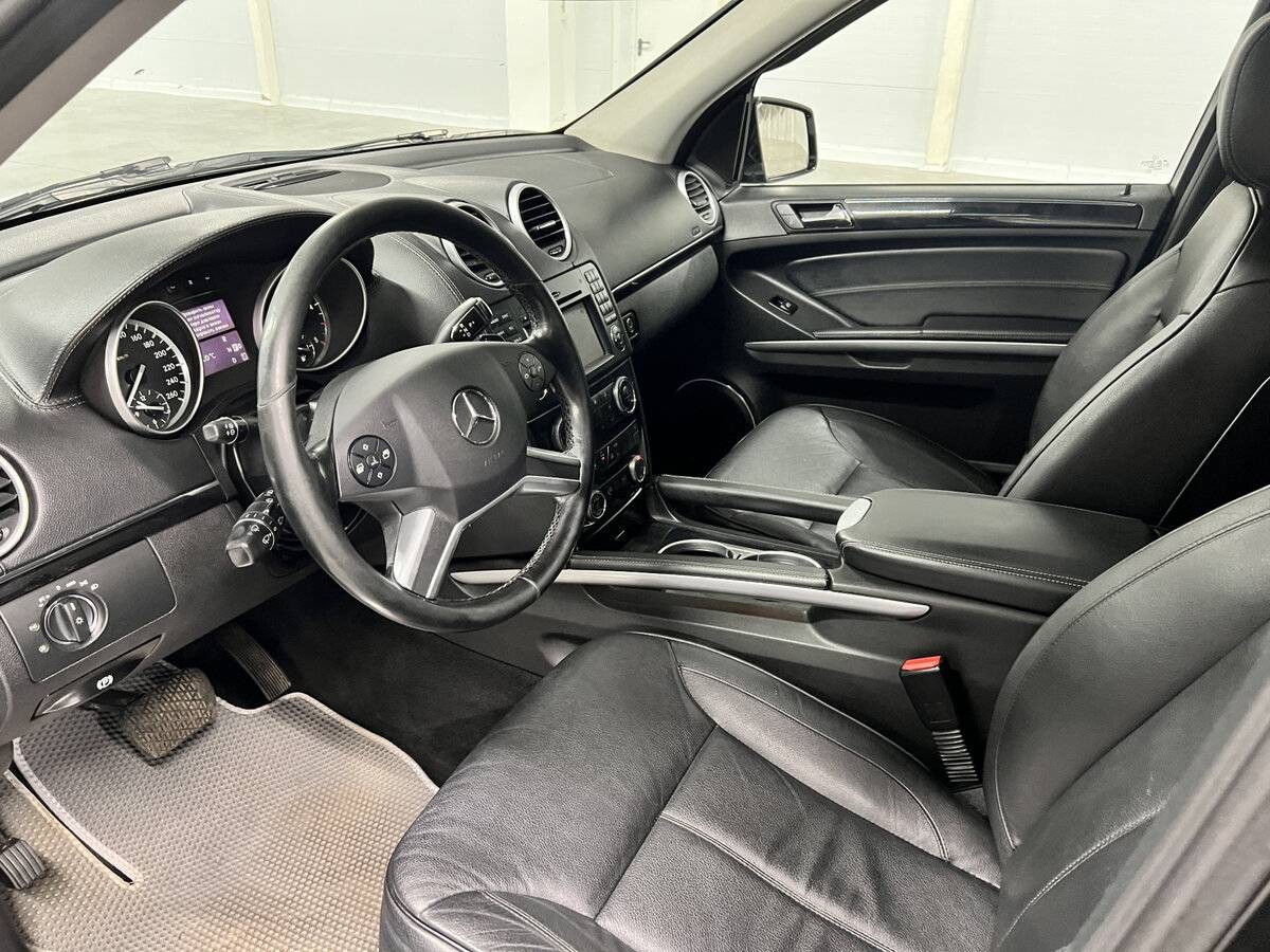 Б/У Мерседес-Бенц ГЛ-Класс 2011 года. Фото: #15