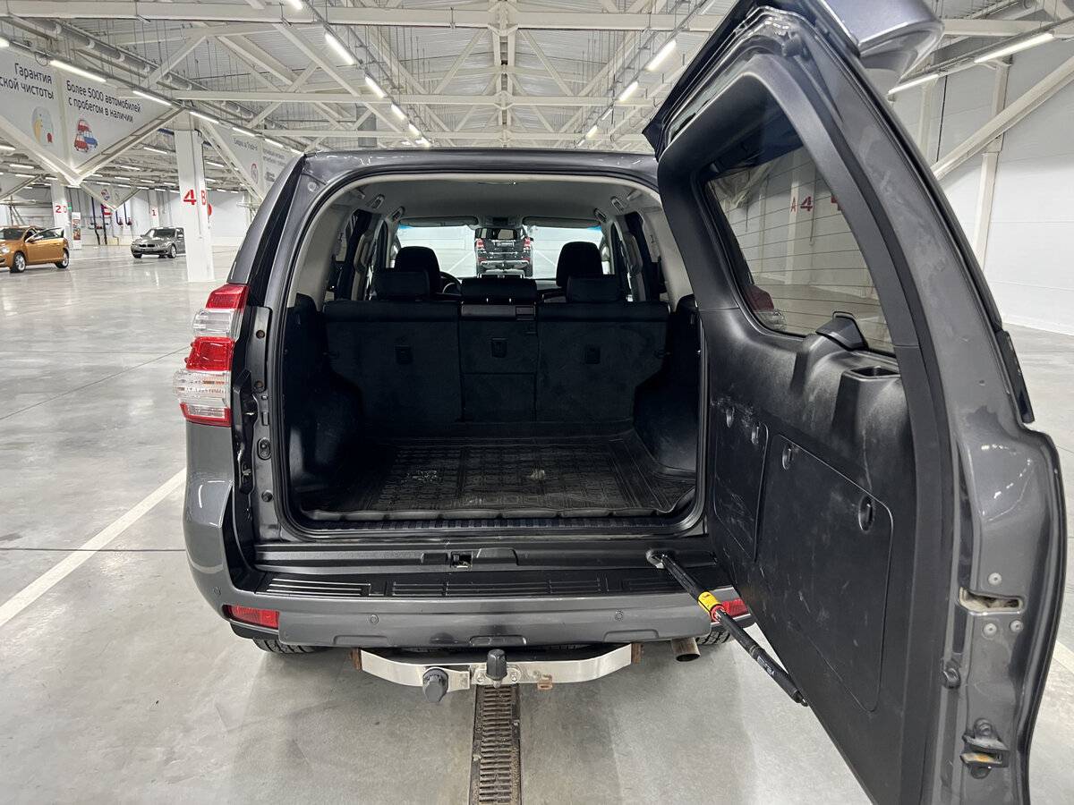 Б/У Тойота Лэнд Крузер Прадо 2015 года. Фото: #9