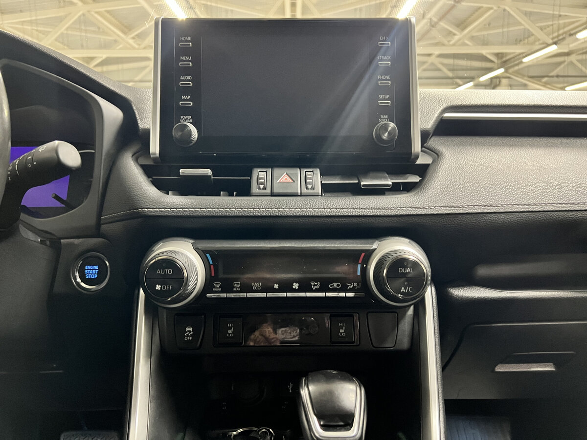 Б/У Тойота Рав4 2021 года. Фото: #14