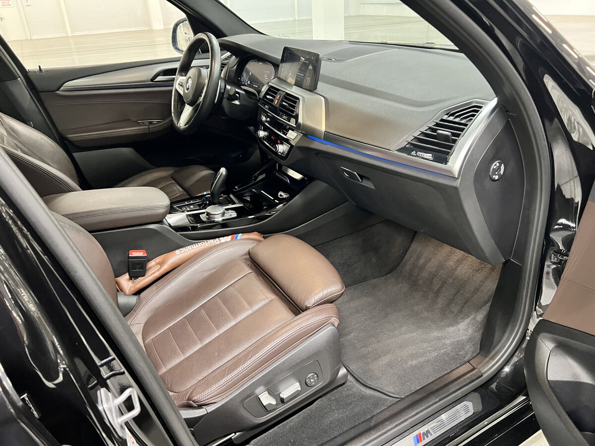 Б/У БМВ Икс3 2021 года. Фото: #10