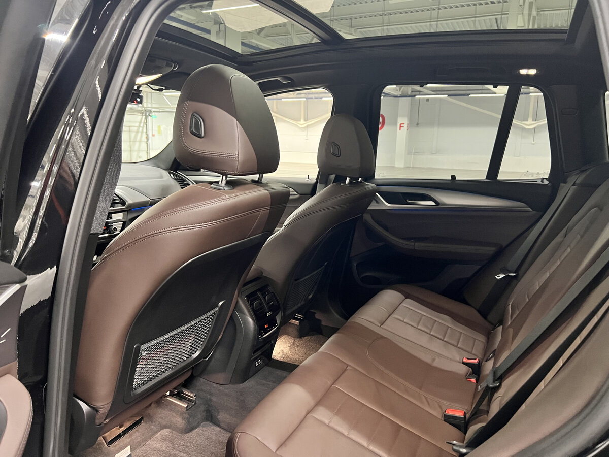 Б/У БМВ Икс3 2021 года. Фото: #11