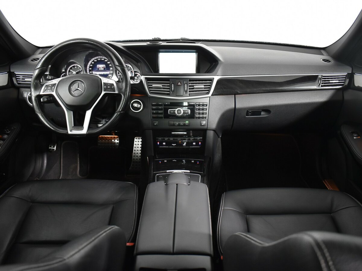 Б/У Мерседес-Бенц Е-Класс 2012 года. Фото: #10