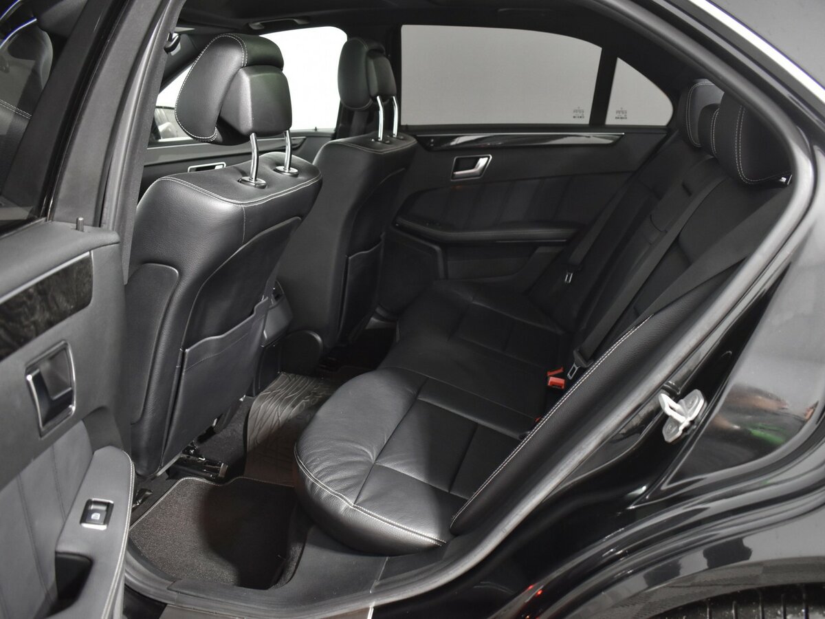 Б/У Мерседес-Бенц Е-Класс 2012 года. Фото: #11