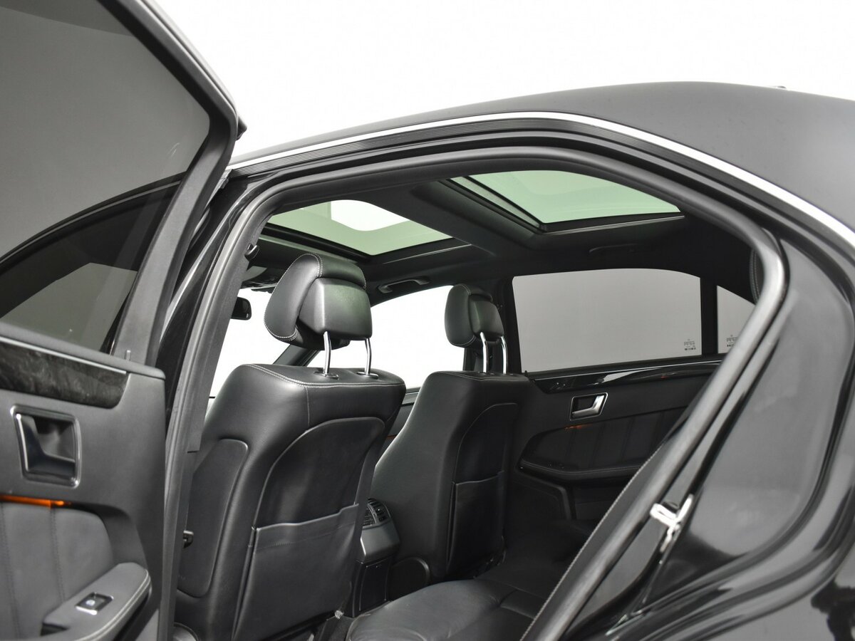 Б/У Мерседес-Бенц Е-Класс 2012 года. Фото: #12