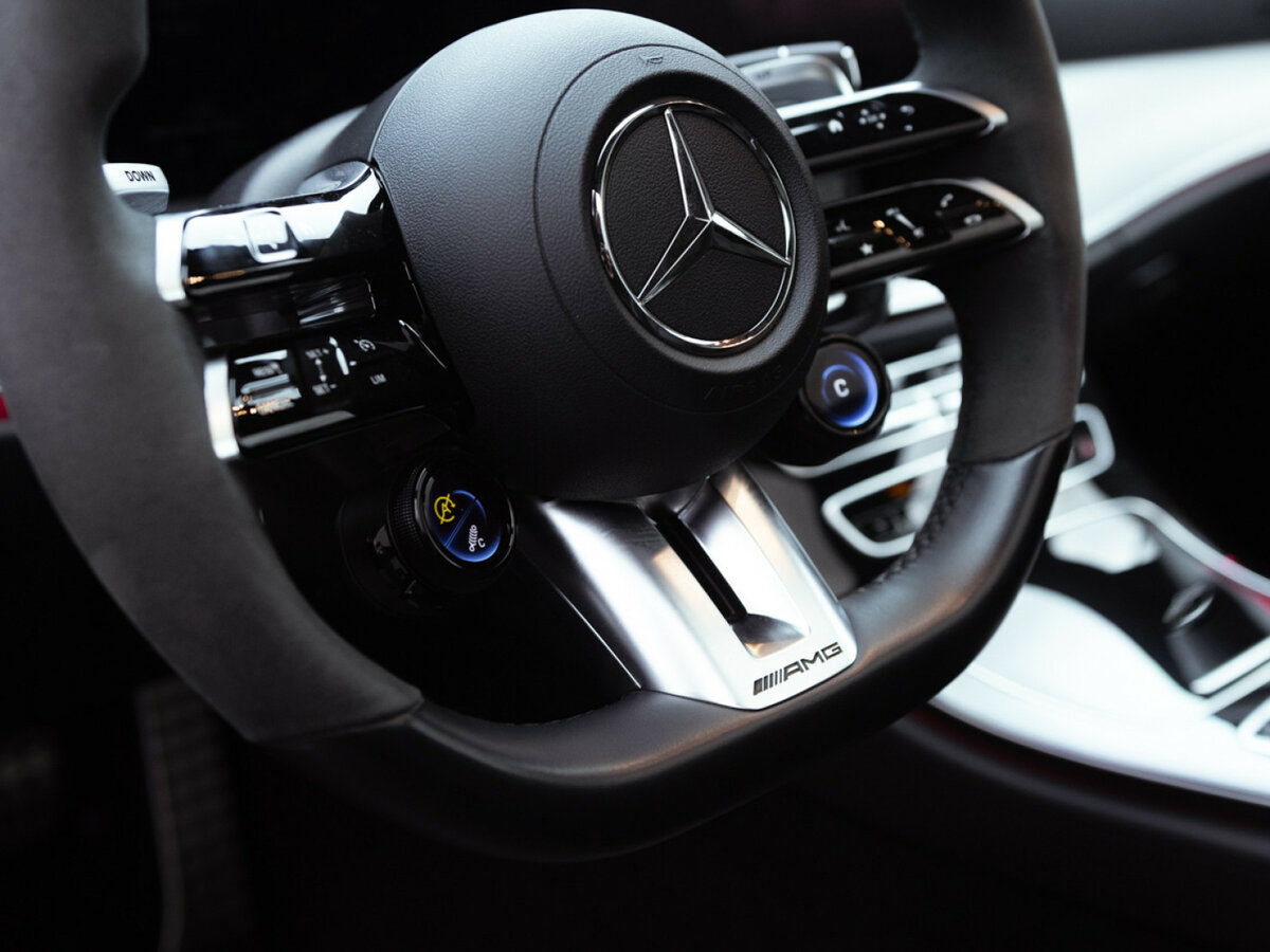 Б/У Мерседес-Бенц Е-Класс АМГ 2021 года. Фото: #11