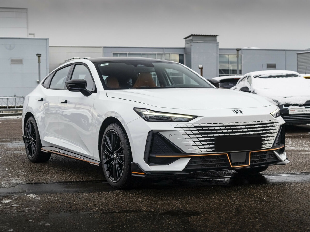 Б/У Чанган УНИ-В 2023 года. Фото: #3