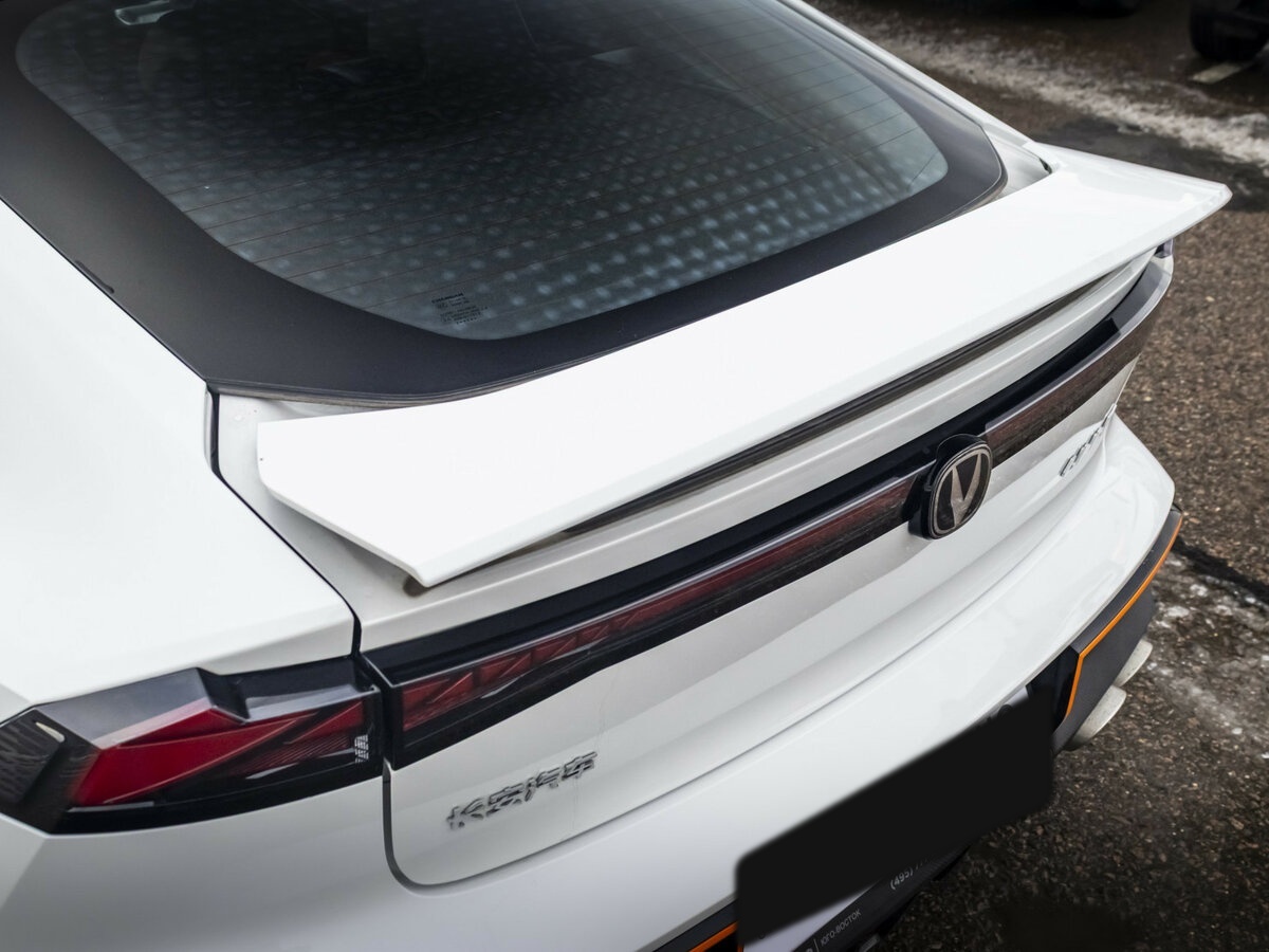 Б/У Чанган УНИ-В 2023 года. Фото: #7