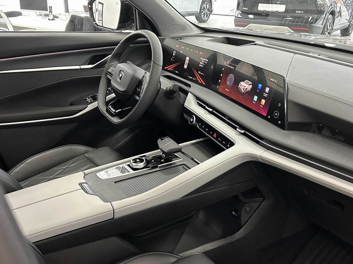 Б/У Чанган CS75 Plus 2024 года. Фото: #9