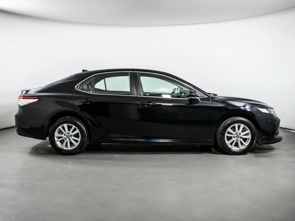 Б/У Тойота Камри 2020 года. Фото: #3