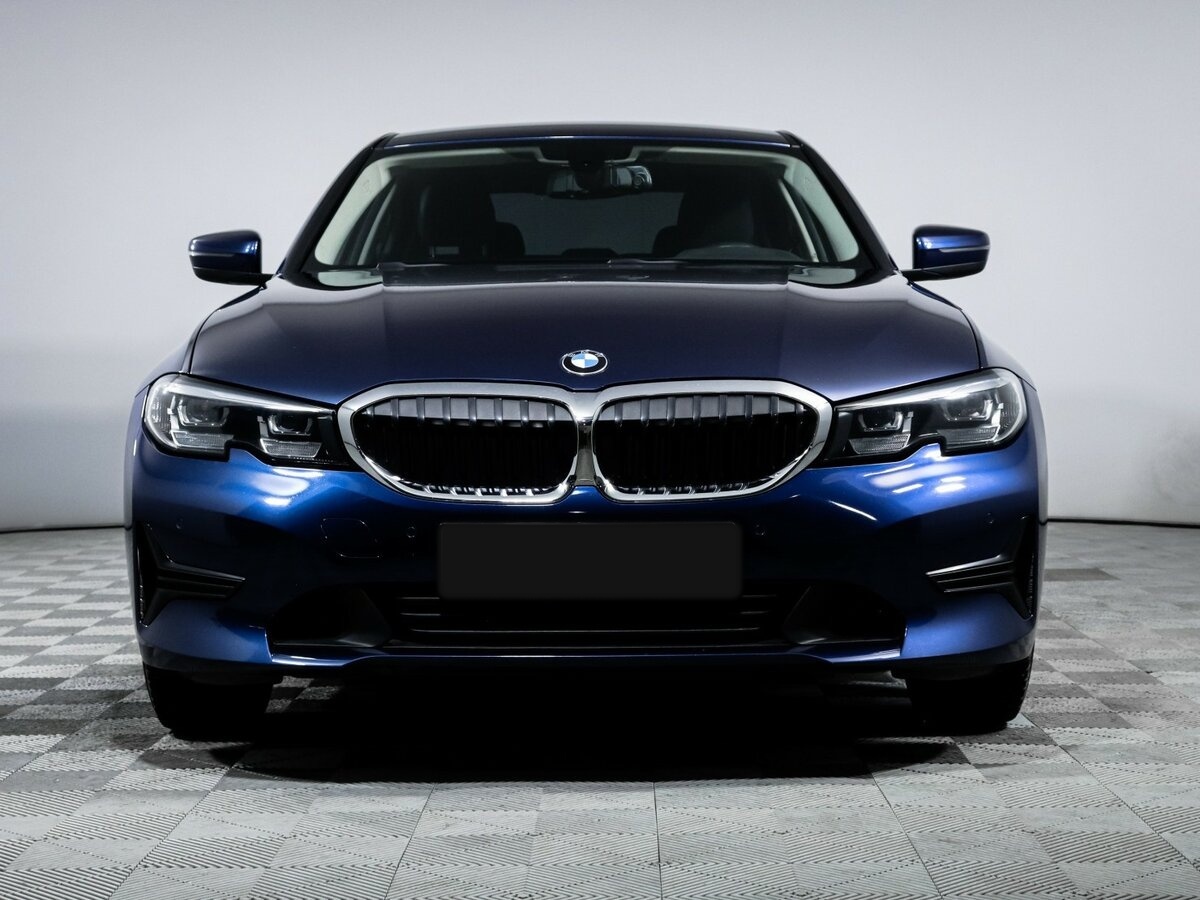 BMW 3 серии 2019 года с пробегом. Фото: #1