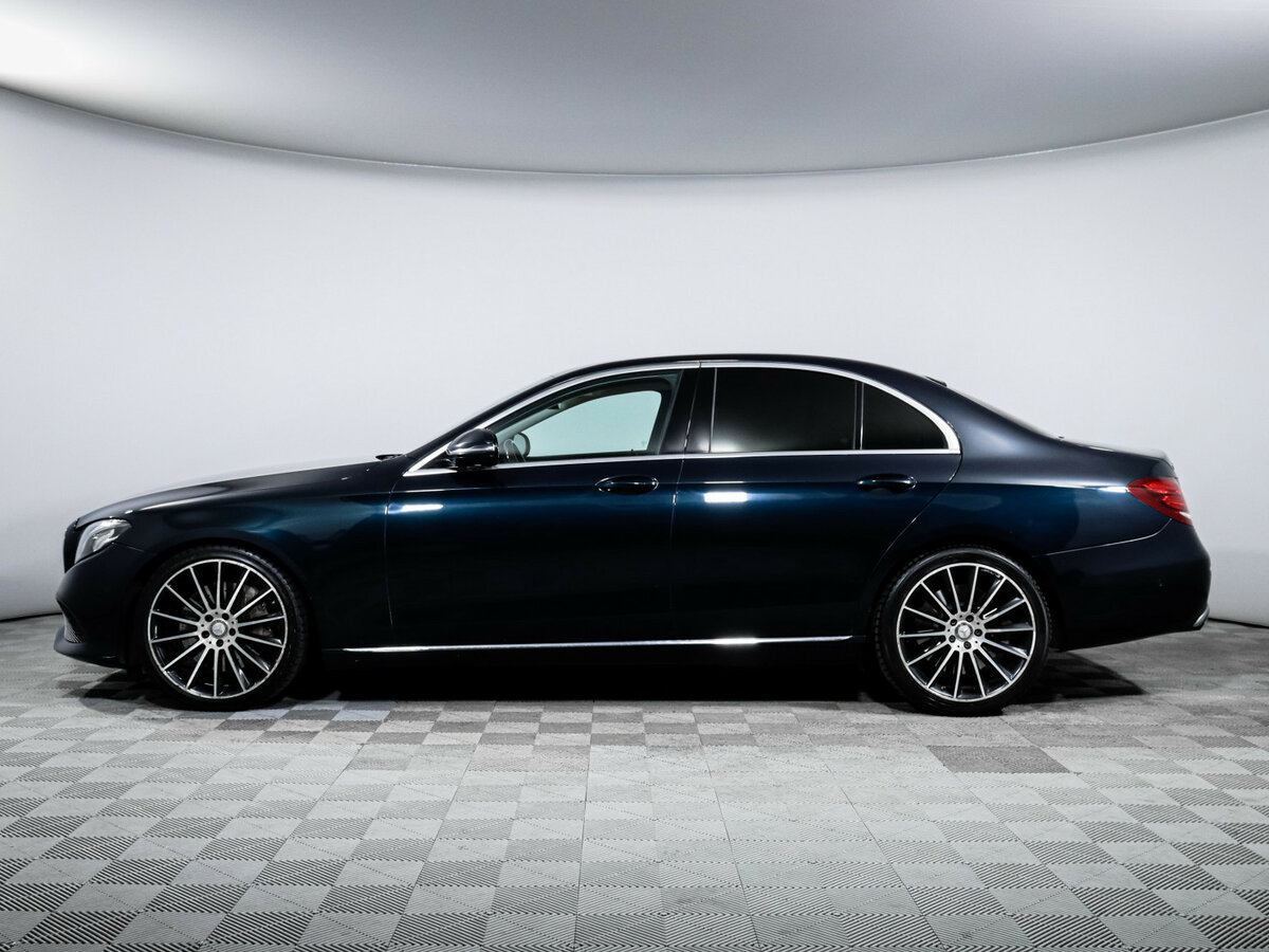 Б/У Мерседес-Бенц Е-Класс 2017 года. Фото: #7