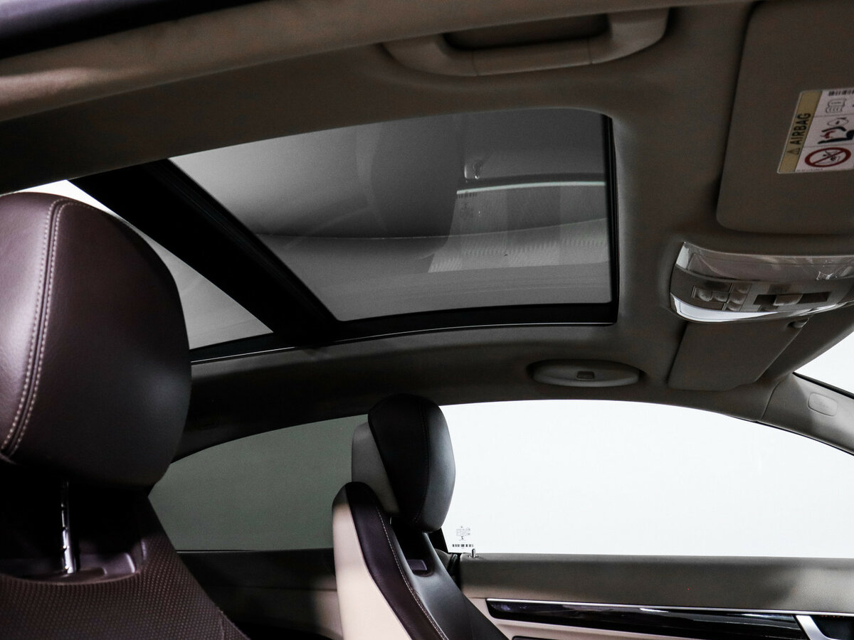 Б/У Мерседес-Бенц Е-Класс 2014 года. Фото: #15