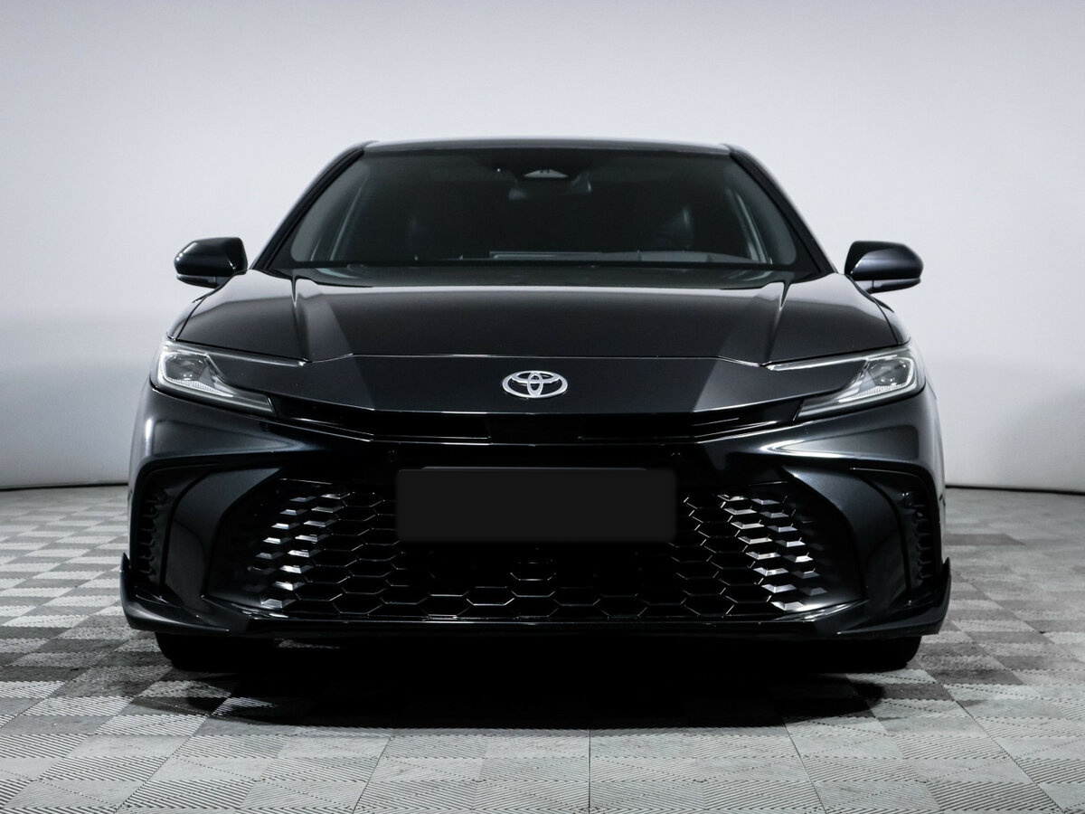 Toyota Camry 2024 года с пробегом. Фото: #1