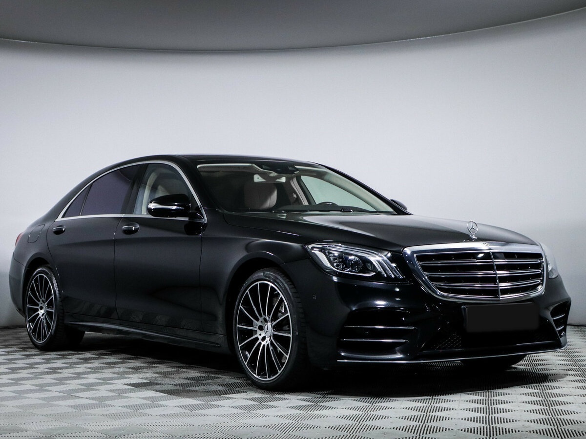 Б/У Мерседес-Бенц С-Класс 2019 года. Фото: #2