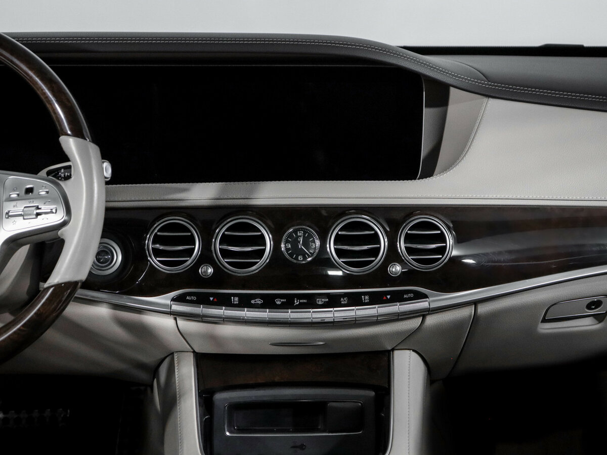 Б/У Мерседес-Бенц С-Класс 2019 года. Фото: #12