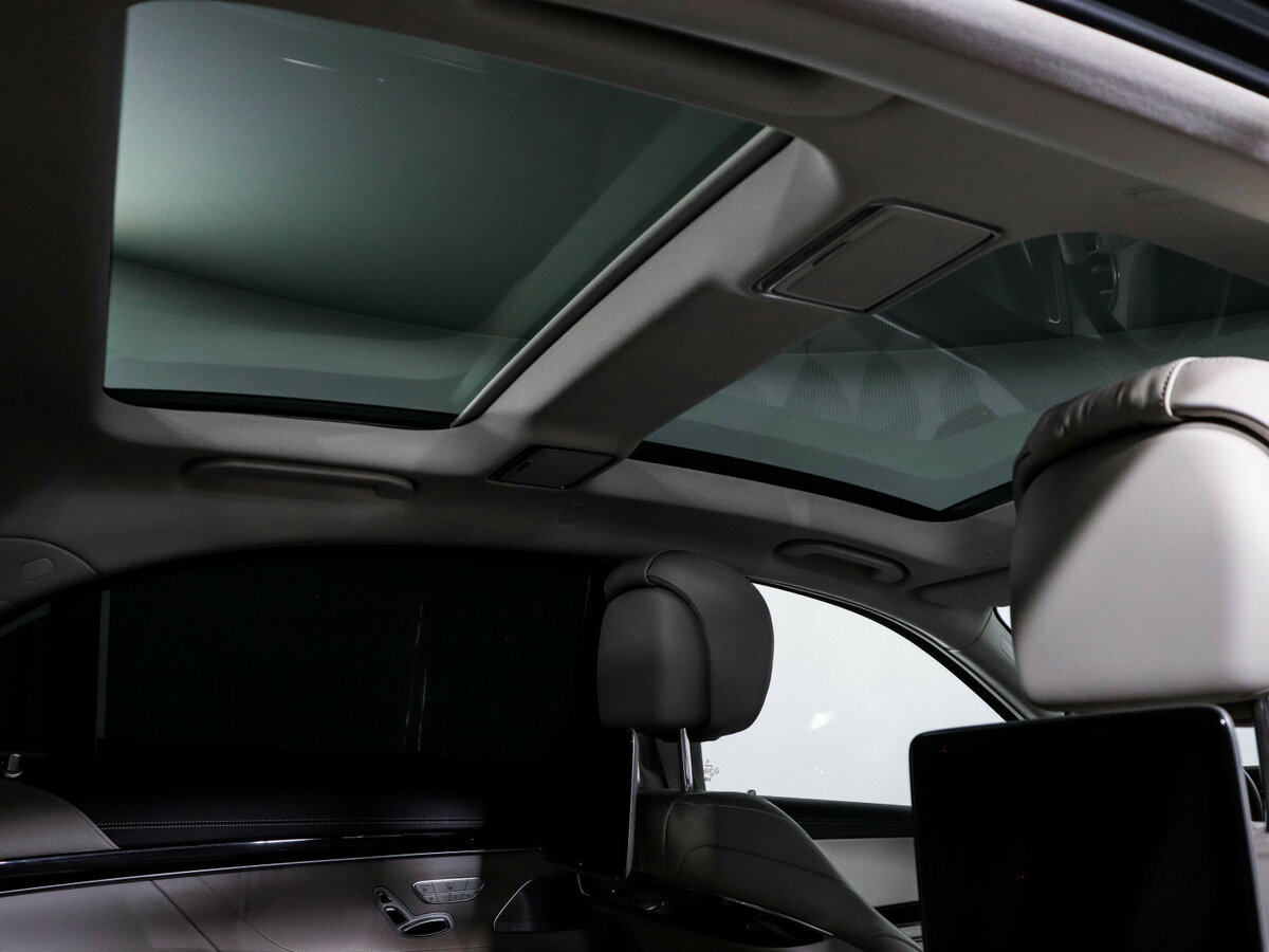 Б/У Мерседес-Бенц С-Класс 2019 года. Фото: #16