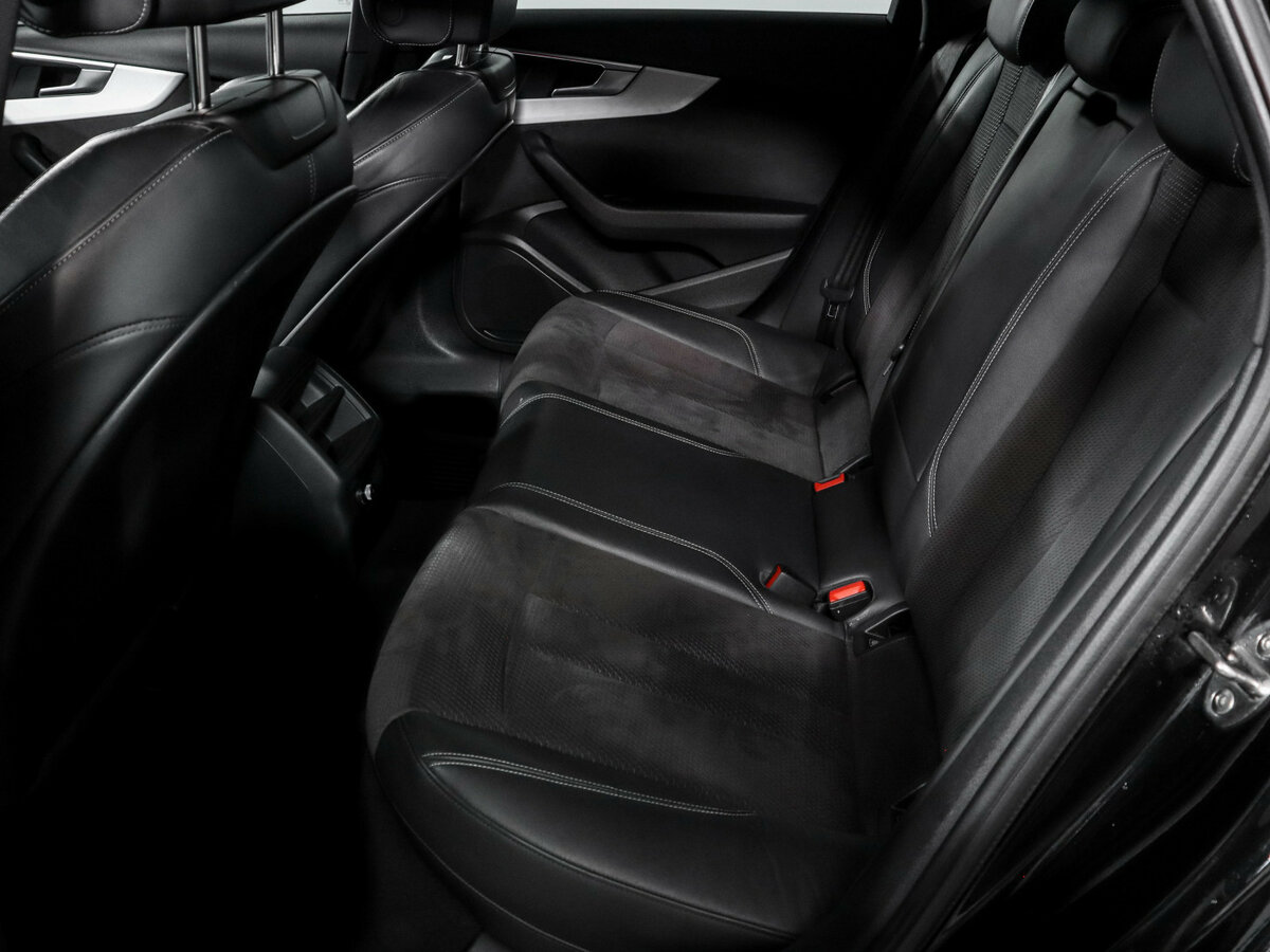 Б/У Ауди А4 2017 года. Фото: #9