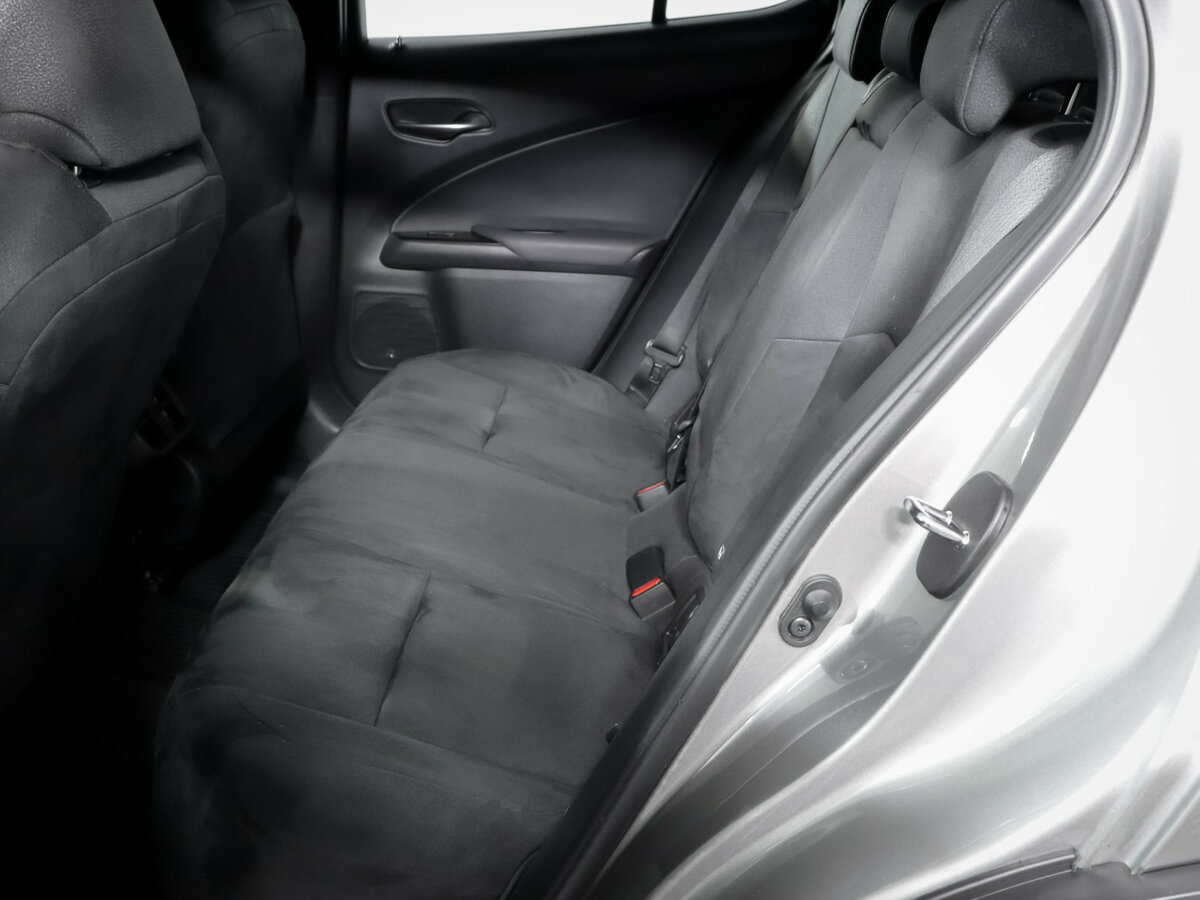 Б/У Лексус У-Икс 2019 года. Фото: #7