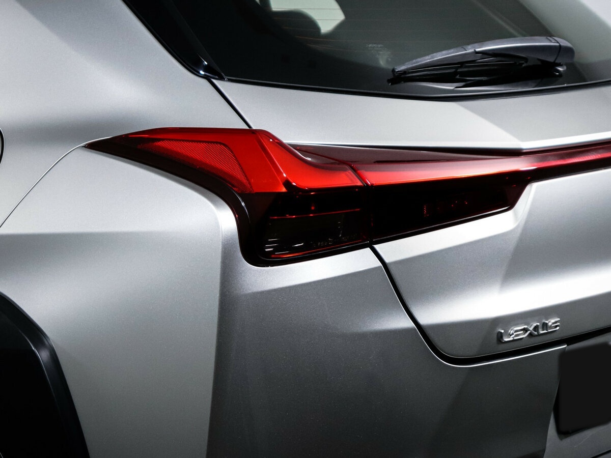 Б/У Лексус У-Икс 2019 года. Фото: #13