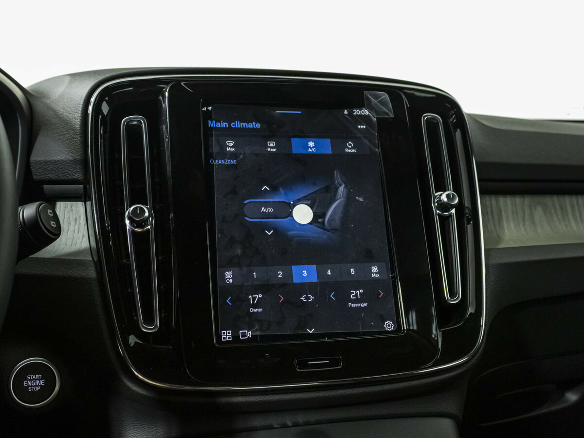 Б/У Вольво ИксЦ40 2024 года. Фото: #12