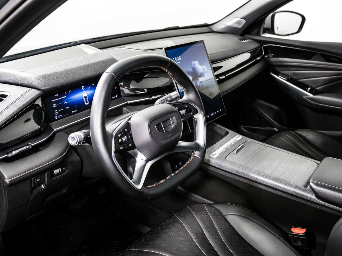 Б/У Джили Префейс 2024 года. Фото: #13