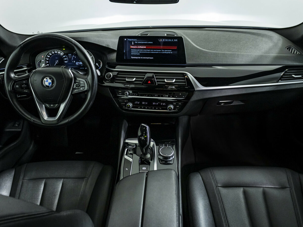 Б/У БМВ 5 серии 2017 года. Фото: #10