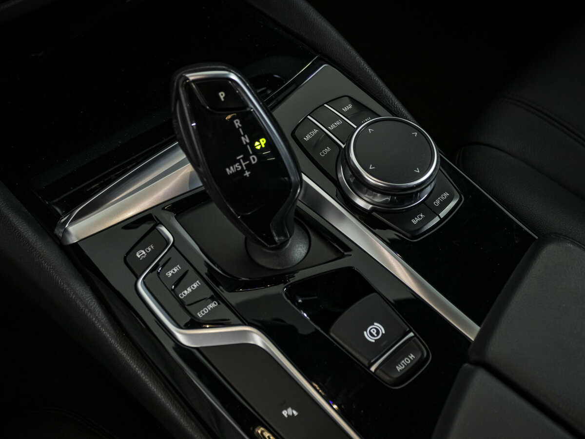 Б/У БМВ 5 серии 2017 года. Фото: #13