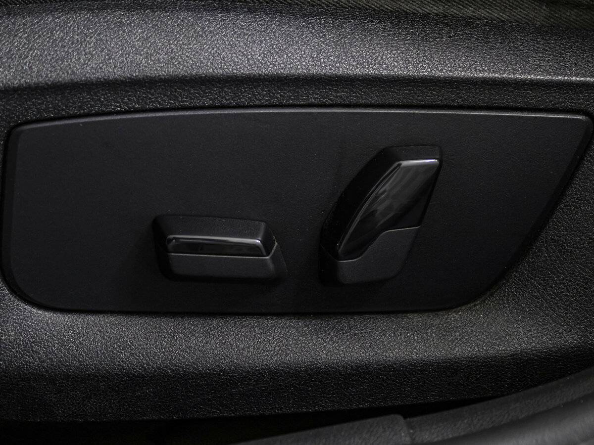 Б/У БМВ 5 серии 2017 года. Фото: #14