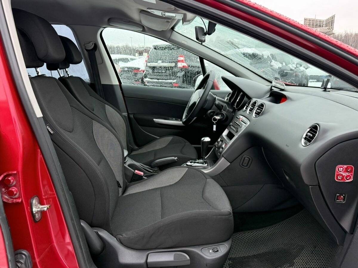 Б/У Пежо 308 2008 года. Фото: #5